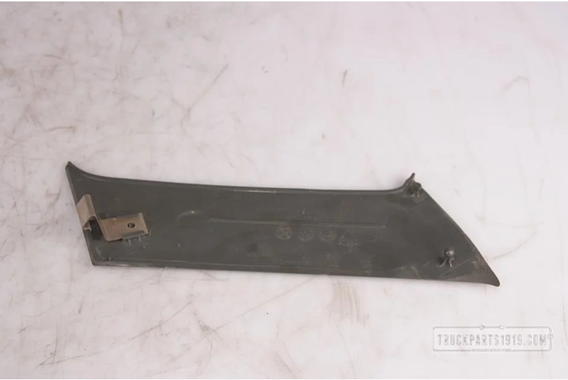 MAN Body & Chassis Parts Afdekking Schanier Re. - Bumper corner for Truck: picture 2 MAN Body & Chassis Parts Afdekking Schanier Re. - Bumper corner for Truck: picture 2