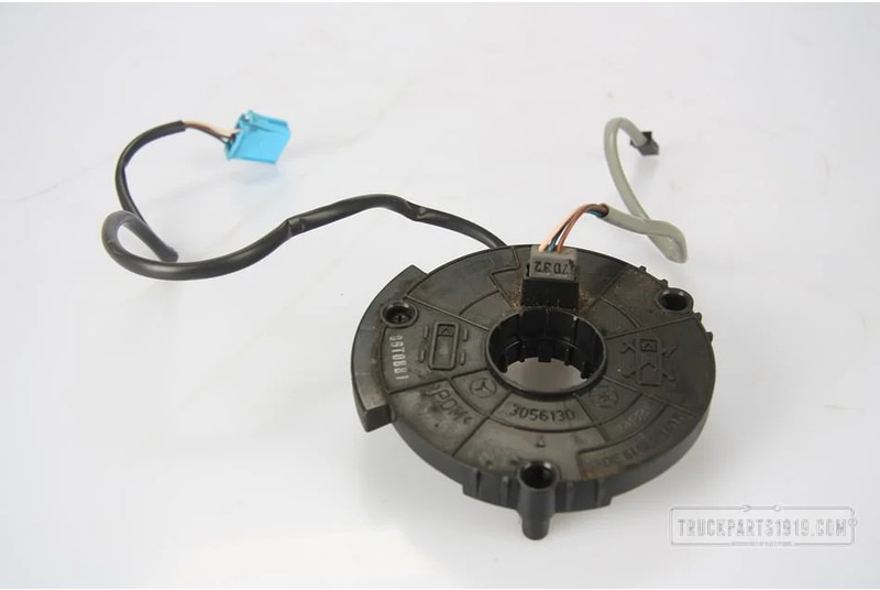 MAN Electrical System Contactdrager multi func stuur - Electrical system for Truck: picture 1 MAN Electrical System Contactdrager multi func stuur - Electrical system for Truck: picture 1