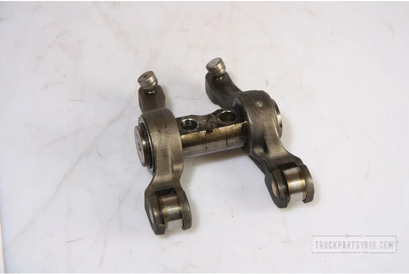 MAN Engines & Parts D2066 Tuimelaarset Used - Motorhead for Truck: picture 1 MAN Engines & Parts D2066 Tuimelaarset Used - Motorhead for Truck: picture 1