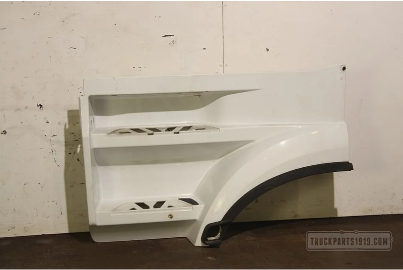 Mercedes-Benz Body & Chassis Parts Instapbak Li MB MP4 - Footstep for Truck: picture 1 Mercedes-Benz Body & Chassis Parts Instapbak Li MB MP4 - Footstep for Truck: picture 1