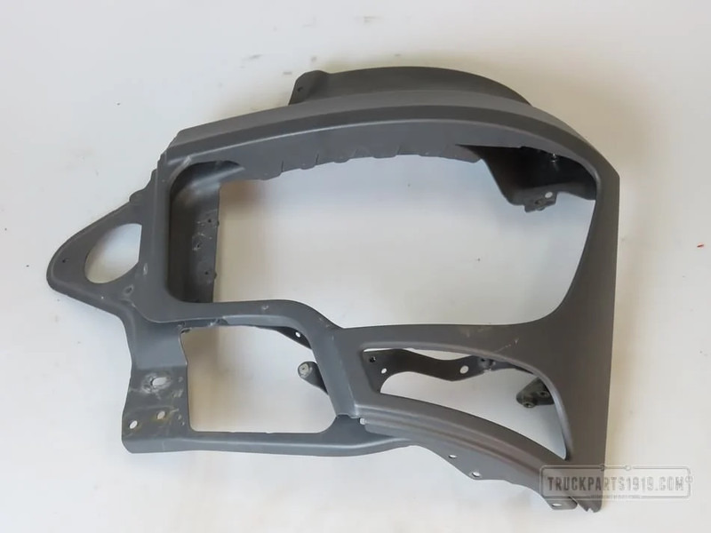Mercedes-Benz Body & Chassis Parts Koplamphoek Li. MB MP4 - Bumper corner for Truck: picture 1 Mercedes-Benz Body & Chassis Parts Koplamphoek Li. MB MP4 - Bumper corner for Truck: picture 1
