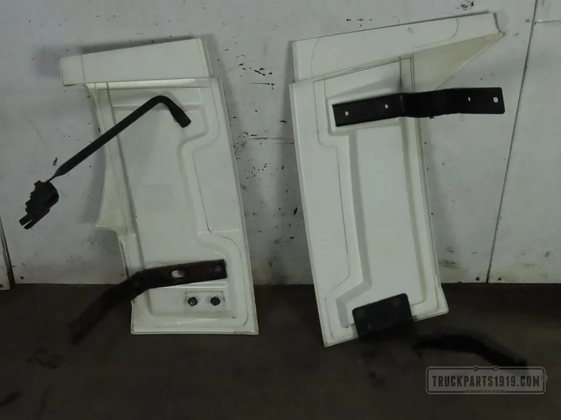 Mercedes-Benz Body & Chassis Parts Spoilerset MB BigSpace - Aerodynamics/ Spoiler for Truck: picture 5 Mercedes-Benz Body & Chassis Parts Spoilerset MB BigSpace - Aerodynamics/ Spoiler for Truck: picture 5