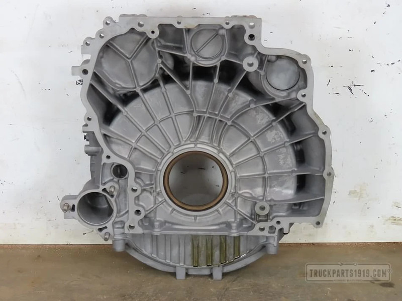 Mercedes-Benz Engines & Parts Vliegwielhuis MB OM471 - Crankshaft for Truck: picture 1 Mercedes-Benz Engines & Parts Vliegwielhuis MB OM471 - Crankshaft for Truck: picture 1