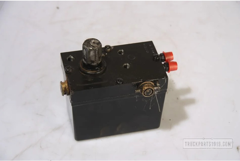 Renault Hydraulic System Kantelpomp Renault - Hydraulics for Truck: picture 1 Renault Hydraulic System Kantelpomp Renault - Hydraulics for Truck: picture 1