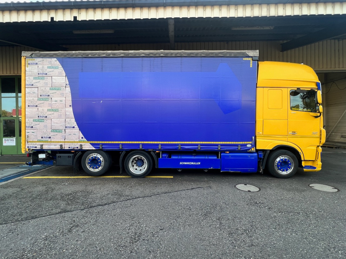DAF XF 510 Jumbo - Curtainsider truck: picture 3 DAF XF 510 Jumbo - Curtainsider truck: picture 3