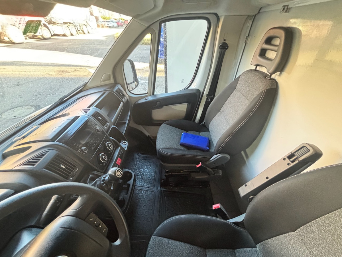 FIAT Ducato 2.3MJ - Refrigerated delivery van: picture 5 FIAT Ducato 2.3MJ - Refrigerated delivery van: picture 5
