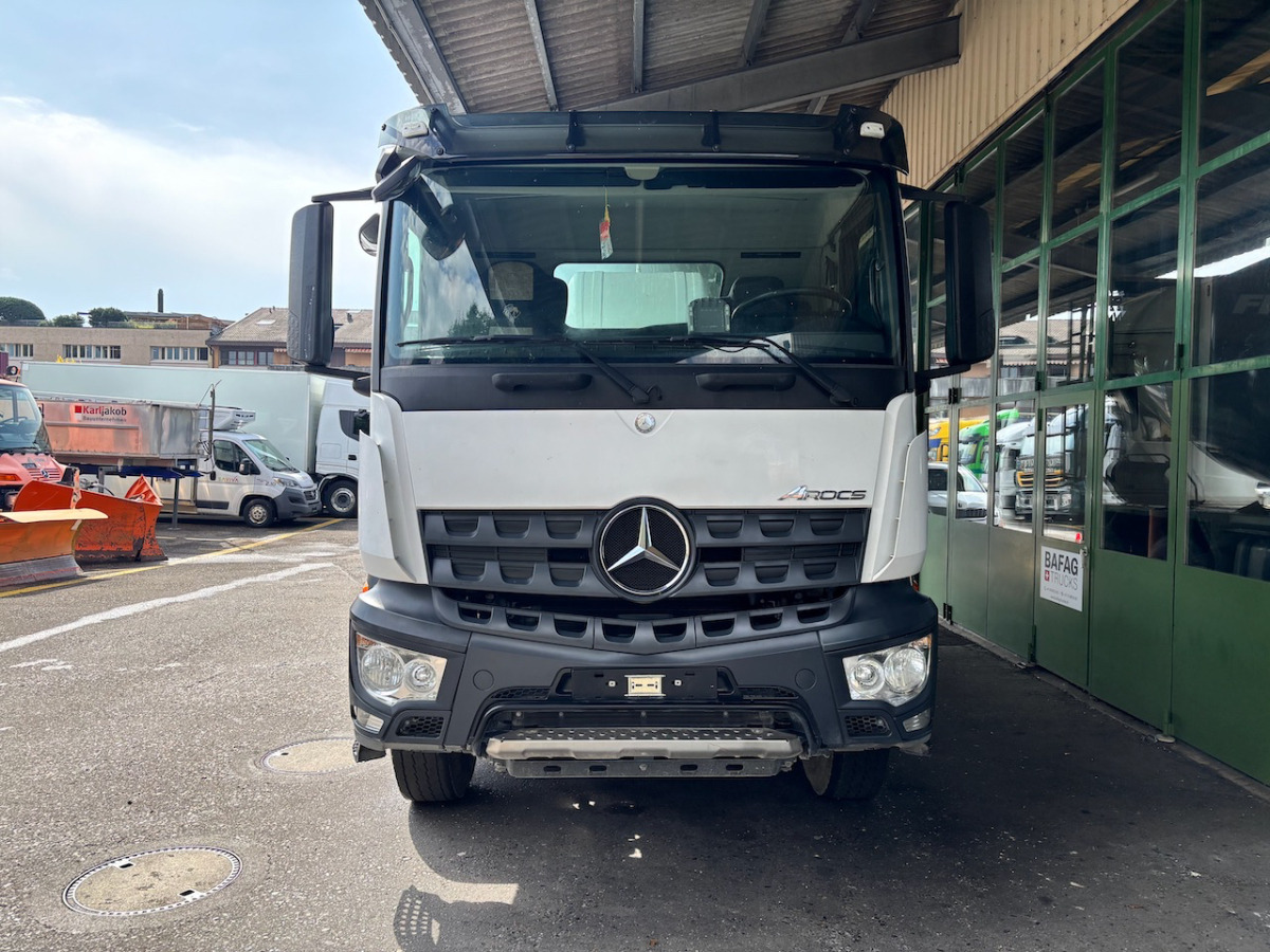 MERCEDES 3243 - Concrete mixer truck: picture 3 MERCEDES 3243 - Concrete mixer truck: picture 3