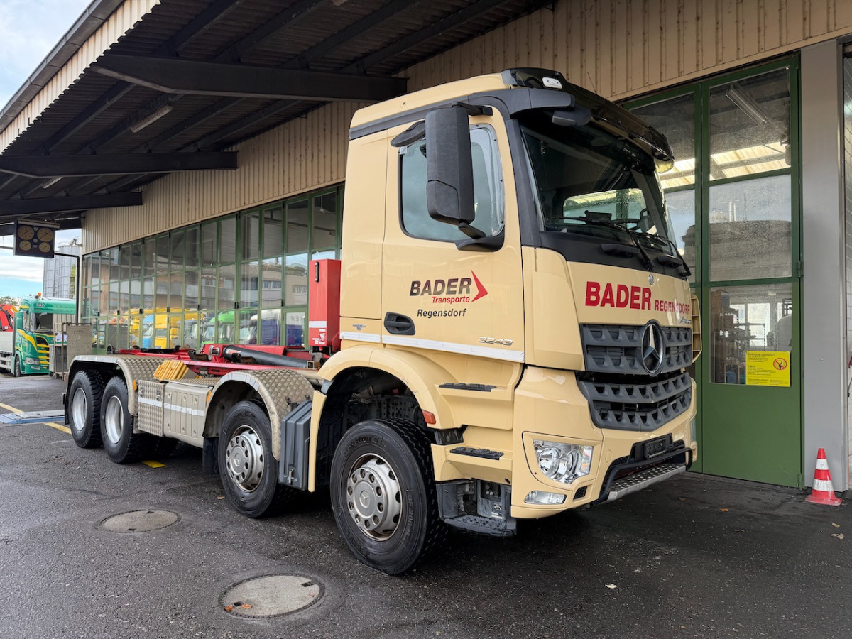 MERCEDES Arocs 3243 - Hook lift truck: picture 1 MERCEDES Arocs 3243 - Hook lift truck: picture 1