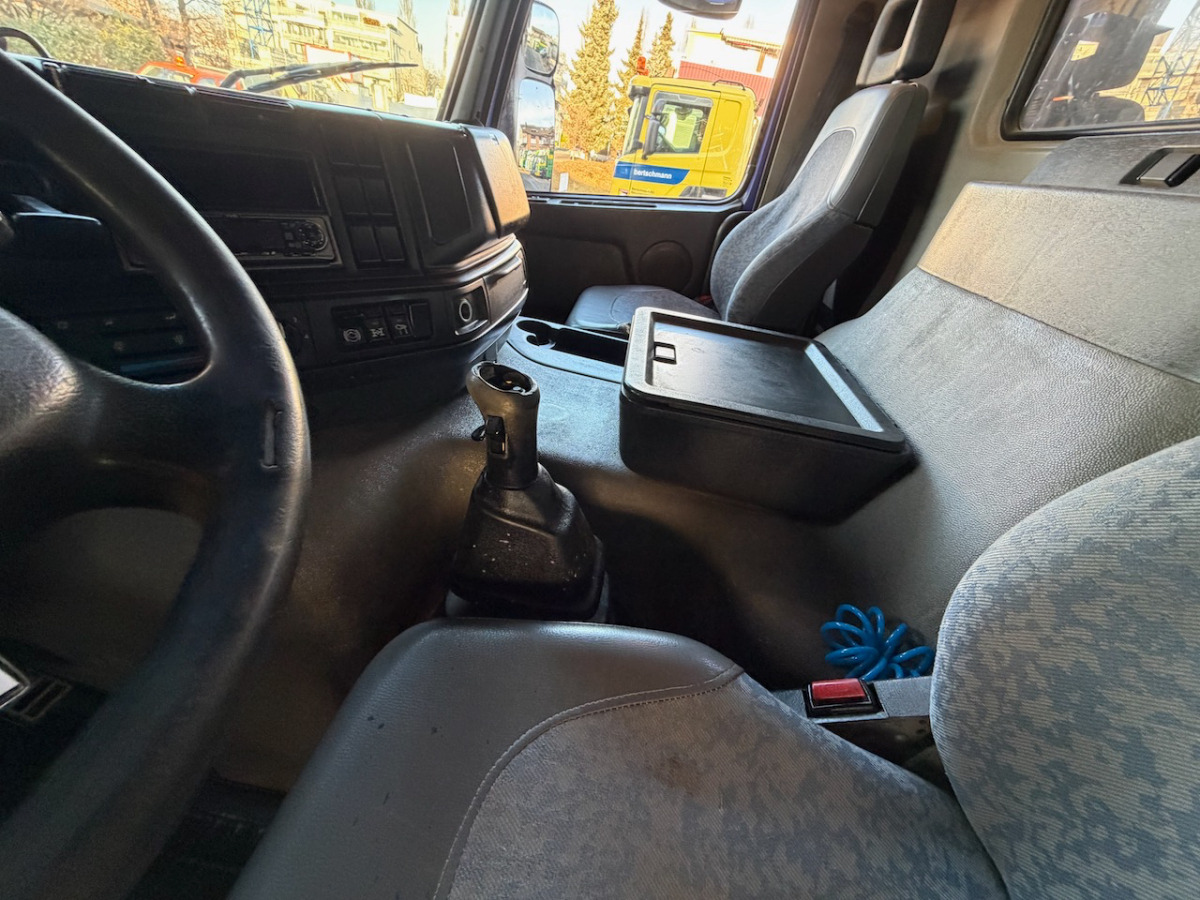 VOLVO FM12-420 - Tipper: picture 5 VOLVO FM12-420 - Tipper: picture 5