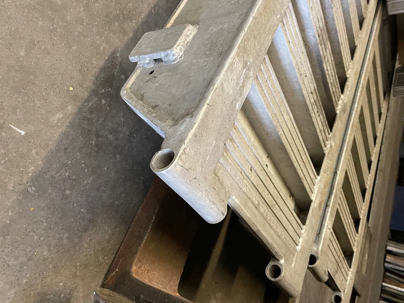 Tire for Truck Hankook 425/65 R22,5  4 stuks LEAD: picture 10