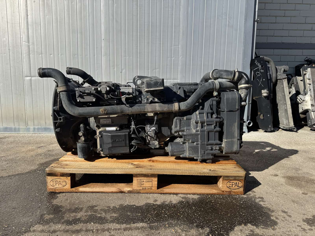 GEARBOX TIPMATIC MAN TGX - Transmission: picture 2 GEARBOX TIPMATIC MAN TGX - Transmission: picture 2