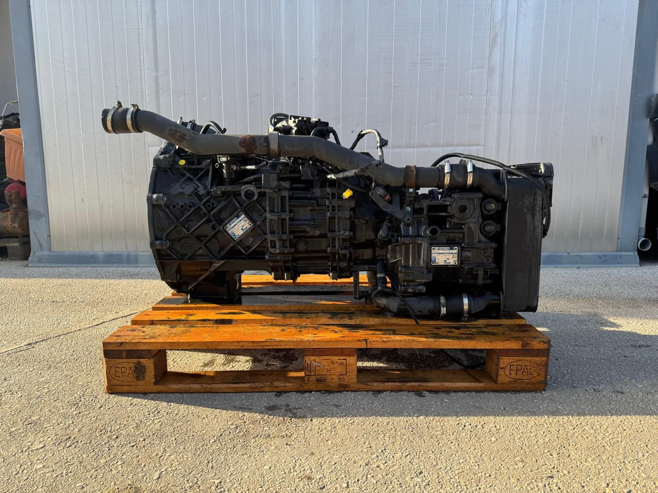 ASTRONIC 12AS 2331 TD WITH INTARDER 3 EST52 MAN TGX - Spare parts: picture 1 ASTRONIC 12AS 2331 TD WITH INTARDER 3 EST52 MAN TGX - Spare parts: picture 1