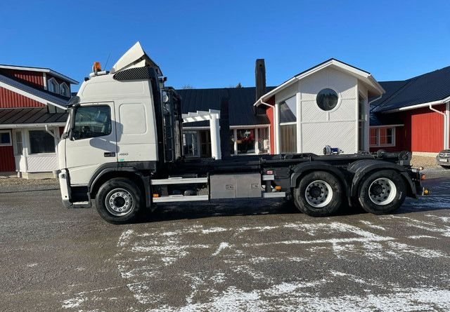 Volvo FM460 6X4 KOUKKUAUTO - Hook lift truck: picture 5 Volvo FM460 6X4 KOUKKUAUTO - Hook lift truck: picture 5