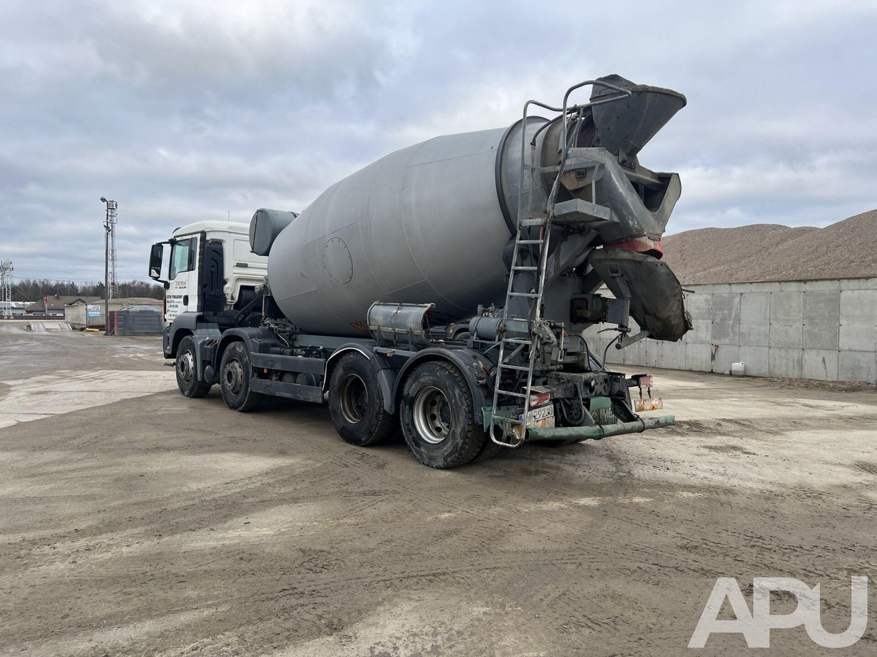 MAN 32.360 - Concrete mixer truck: picture 3 MAN 32.360 - Concrete mixer truck: picture 3