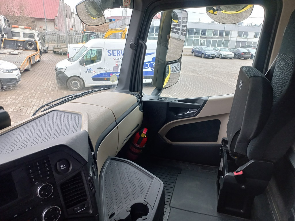 Tractor unit Mercedes-Benz ACTROS 1845 LS: picture 13 Tractor unit Mercedes-Benz ACTROS 1845 LS: picture 13