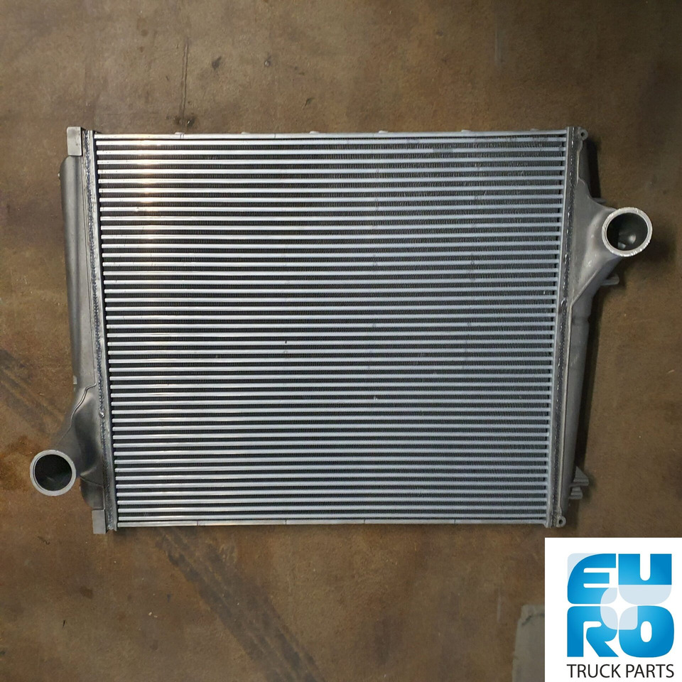 VOLVO FH4 INTERCOOLER 21208268R - Intercooler for Truck: picture 1 VOLVO FH4 INTERCOOLER 21208268R - Intercooler for Truck: picture 1
