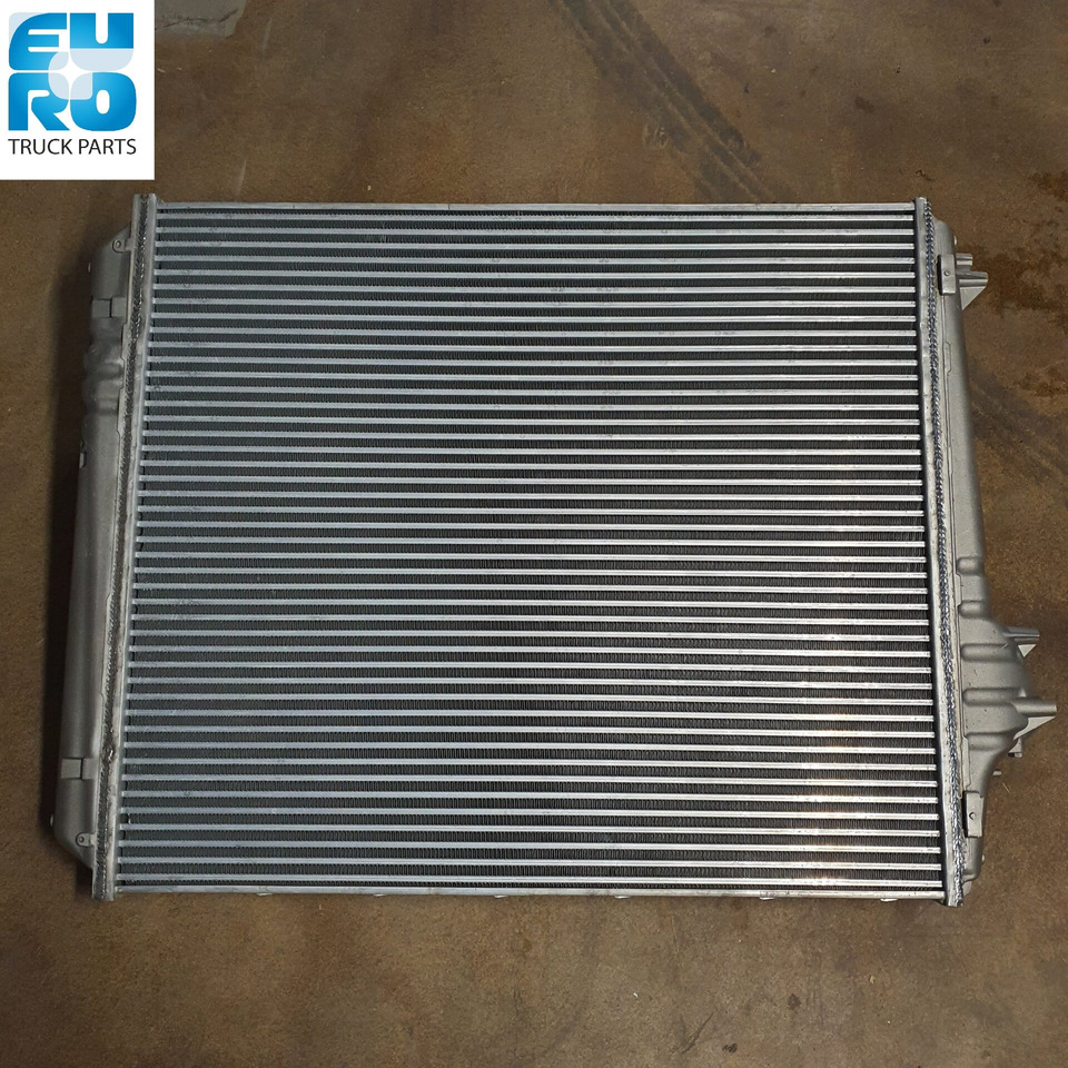 VOLVO FH4 INTERCOOLER 21208268R - Intercooler for Truck: picture 2 VOLVO FH4 INTERCOOLER 21208268R - Intercooler for Truck: picture 2