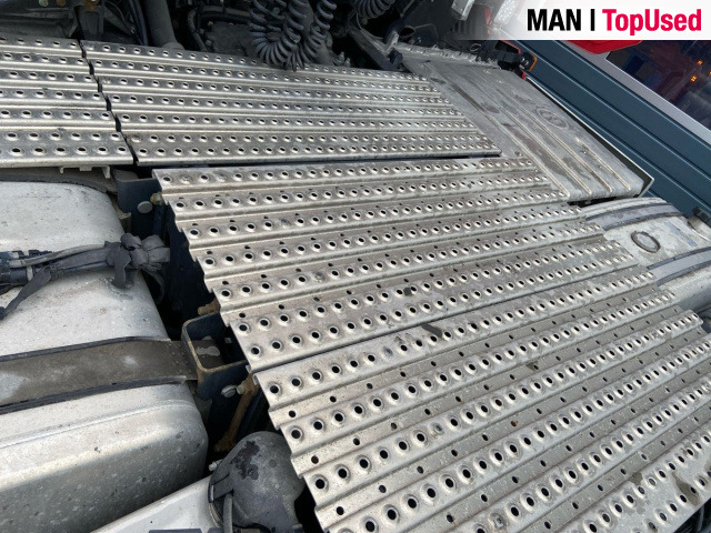 MAN TGX 26.470 6x2/2 BL SA "Retarder / 700 l Tank" - Tractor unit: picture 4 MAN TGX 26.470 6x2/2 BL SA "Retarder / 700 l Tank" - Tractor unit: picture 4