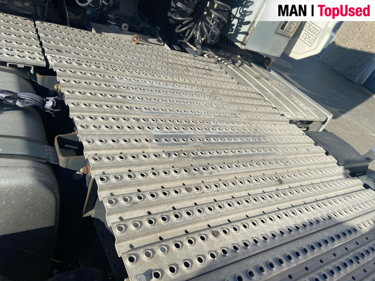 MAN TGX 26.470 6x2/4 BL SA "ADR" - Tractor unit: picture 4 MAN TGX 26.470 6x2/4 BL SA "ADR" - Tractor unit: picture 4