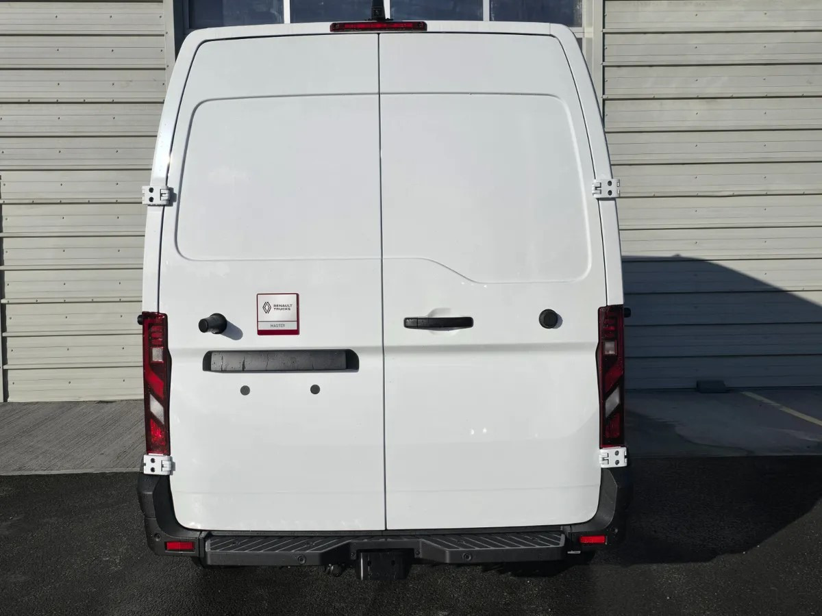 2025 Renault Master L2H2 Red Edition - Panel van: picture 5 2025 Renault Master L2H2 Red Edition - Panel van: picture 5