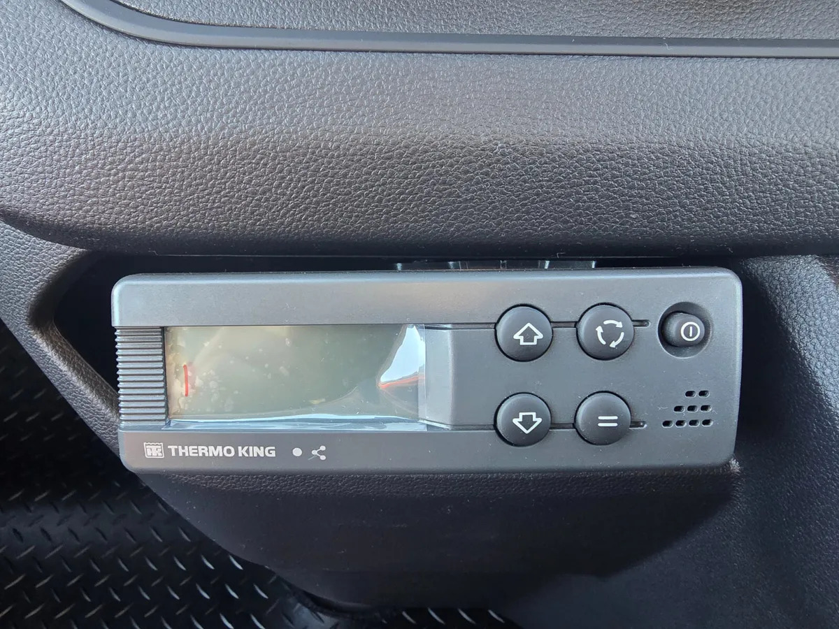 NEW Renault Trafic Fridge Unit - Refrigerated delivery van: picture 3 NEW Renault Trafic Fridge Unit - Refrigerated delivery van: picture 3