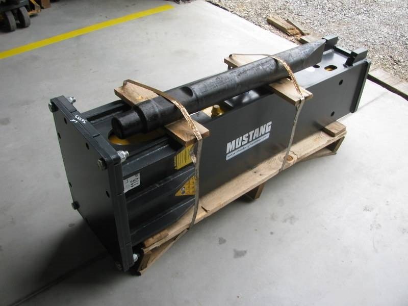 Mustang HM1302 NOVO teža 800kg - Hydraulic hammer for Construction machinery: picture 3 Mustang HM1302 NOVO teža 800kg - Hydraulic hammer for Construction machinery: picture 3