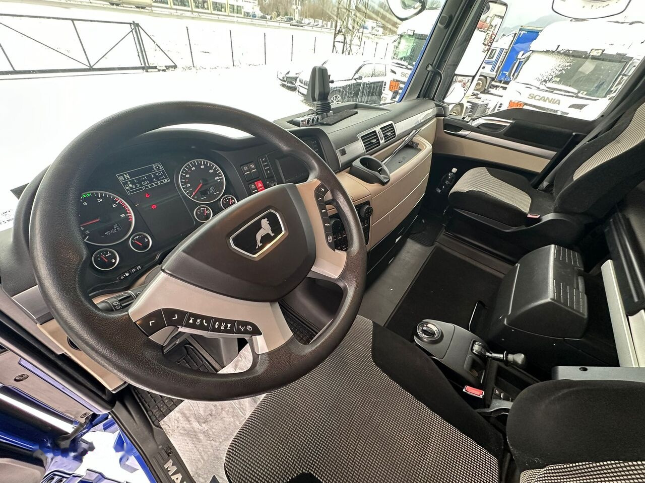 Tractor unit MAN TGX 28.500: picture 19