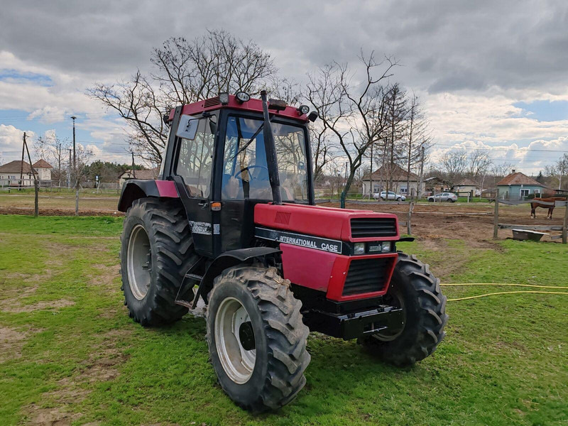 Case IH 856 XL - Farm tractor: picture 1 Case IH 856 XL - Farm tractor: picture 1