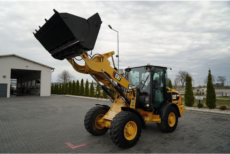 Caterpillar 906M / ŁADOWARKA KOŁOWA / 2019 ROK / ŁYŻKA SZCZĘKOWA / - Wheel loader: picture 3 Caterpillar 906M / ŁADOWARKA KOŁOWA / 2019 ROK / ŁYŻKA SZCZĘKOWA / - Wheel loader: picture 3