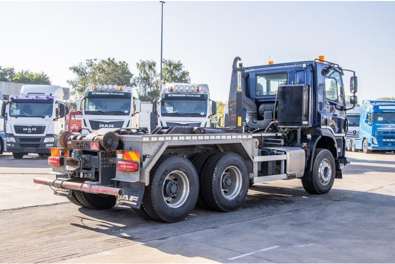 DAF CF 450 - Hook lift truck: picture 4 DAF CF 450 - Hook lift truck: picture 4