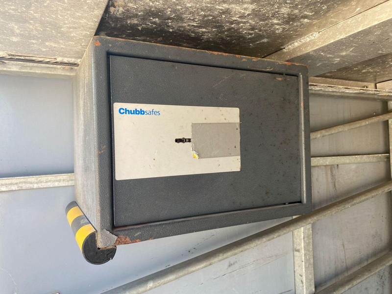 Box truck DAF LF 45.180 Pritsche + Plane: picture 12 Box truck DAF LF 45.180 Pritsche + Plane: picture 12