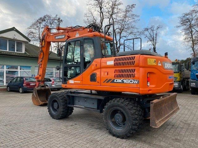 Doosan DX 160 W-3 - Wheel excavator: picture 4 Doosan DX 160 W-3 - Wheel excavator: picture 4