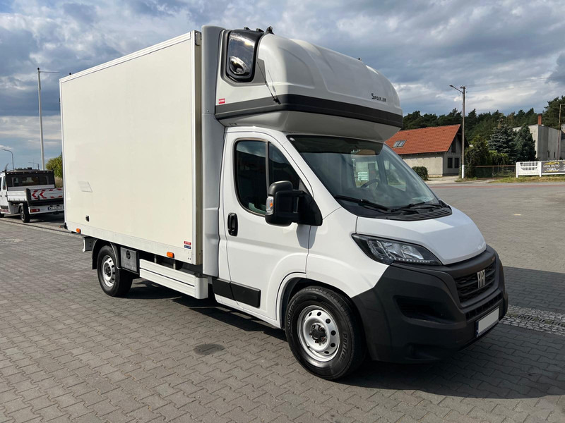 Fiat Ducato REFRIGERATOR CONTAINER BED WEBASTO - Refrigerated delivery van: picture 4 Fiat Ducato REFRIGERATOR CONTAINER BED WEBASTO - Refrigerated delivery van: picture 4