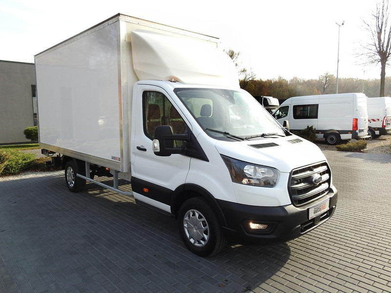Ford TRANSIT KONTENER WINDA 8 PALET TEMPOMAT KLIMATYZACJA  130KM [ S7 - Closed box van: picture 4 Ford TRANSIT KONTENER WINDA 8 PALET TEMPOMAT KLIMATYZACJA  130KM [ S7 - Closed box van: picture 4