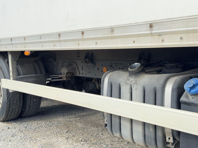 Box truck Iveco 100 E 18 nur für Teile: picture 15