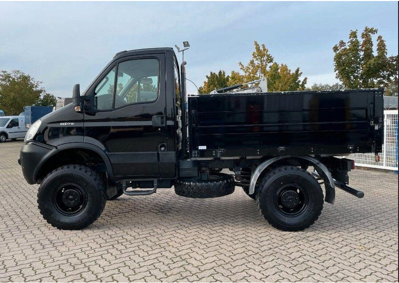 Iveco 35S17 W 4x4 Flatbed - Open body delivery van: picture 4 Iveco 35S17 W 4x4 Flatbed - Open body delivery van: picture 4
