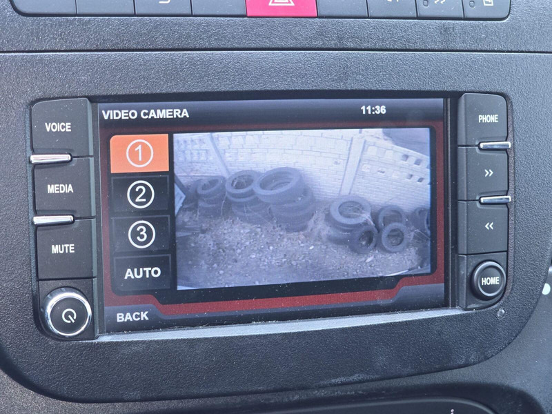 Refrigerated delivery van Iveco Daily 35-140 - Carrier Xarios 350 frigo: picture 15 Refrigerated delivery van Iveco Daily 35-140 - Carrier Xarios 350 frigo: picture 15