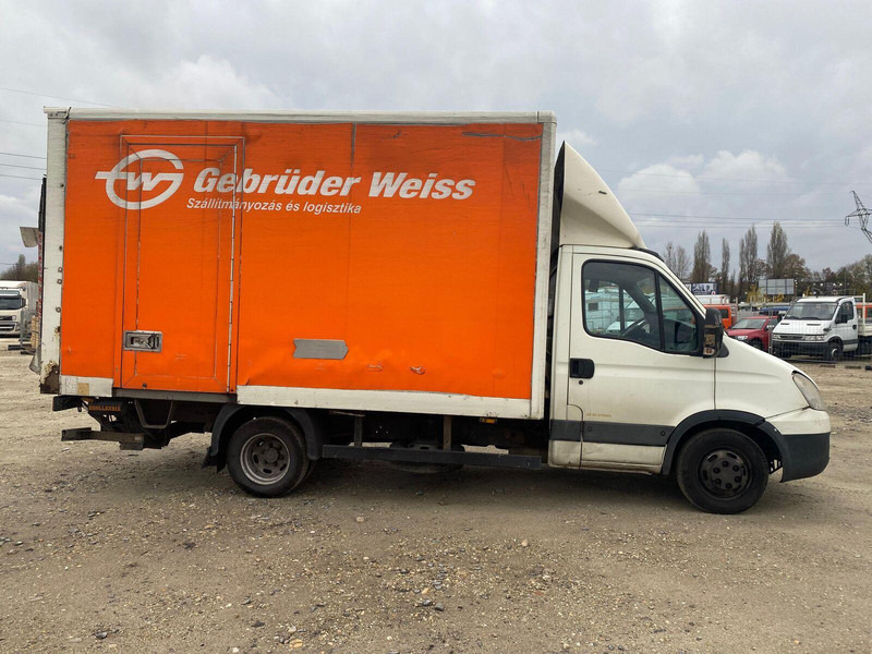 Iveco Daily 40 C 15 - Koffer + DHollandia LBW - Closed box van: picture 4 Iveco Daily 40 C 15 - Koffer + DHollandia LBW - Closed box van: picture 4