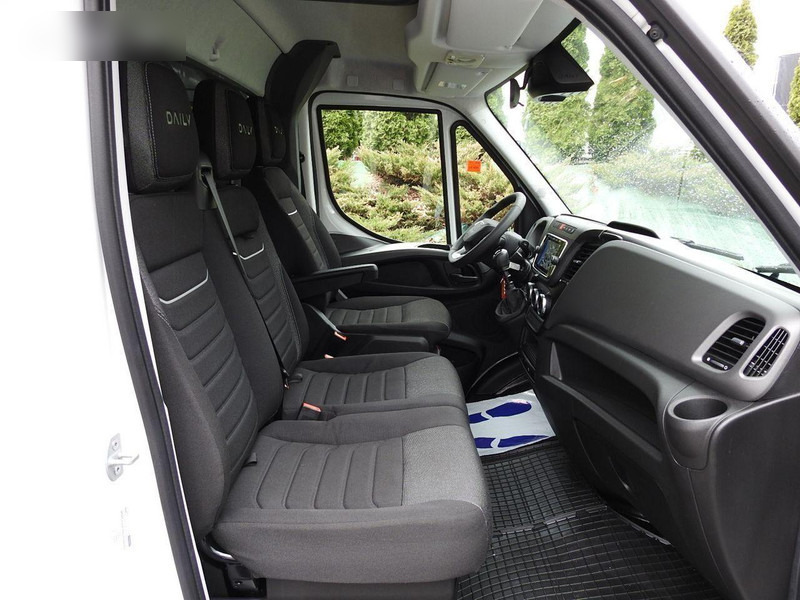 New Curtain side van Iveco Iveco Daily 35s18 Pritsche + Plane: picture 16