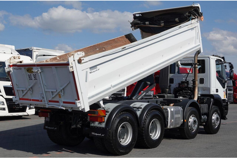 Iveco TRAKKER / 8x4 / WYWROTKA / HYDROBURTA / BORDMATIC / EURO 6 / ME - Tipper: picture 4 Iveco TRAKKER / 8x4 / WYWROTKA / HYDROBURTA / BORDMATIC / EURO 6 / ME - Tipper: picture 4