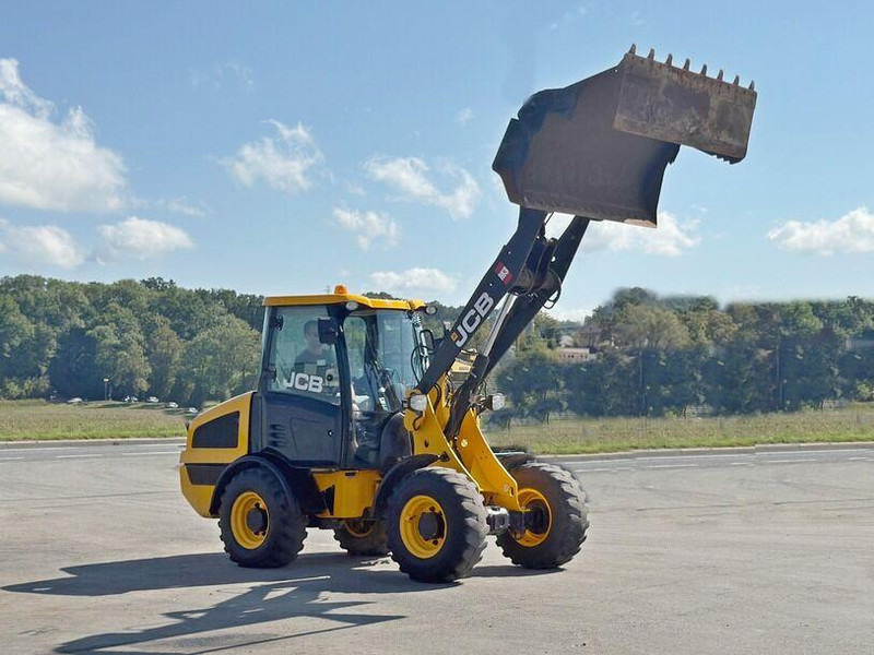 JCB 406 t4 * RADLADER * 4x4 * TOPZUSTAND - Wheel loader: picture 2 JCB 406 t4 * RADLADER * 4x4 * TOPZUSTAND - Wheel loader: picture 2