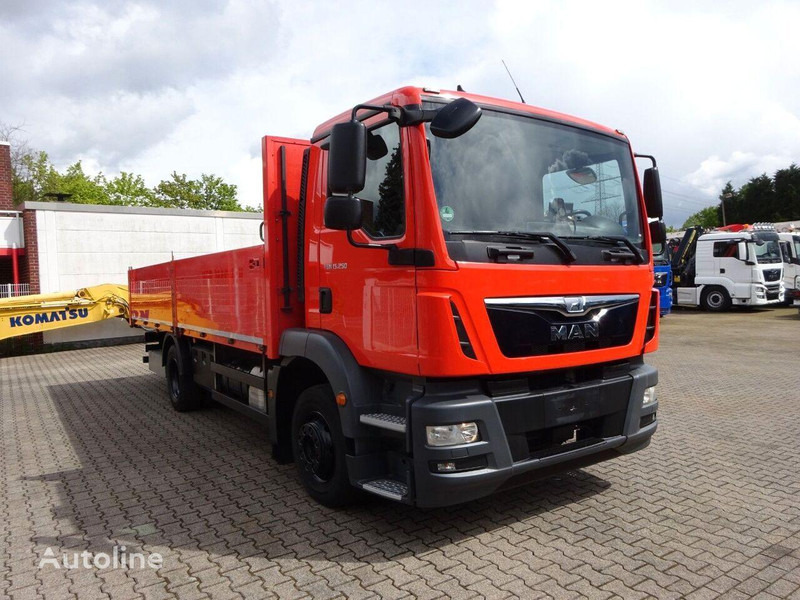 MAN 15.250 TGM Flatbed - Dropside/ Flatbed truck: picture 5 MAN 15.250 TGM Flatbed - Dropside/ Flatbed truck: picture 5