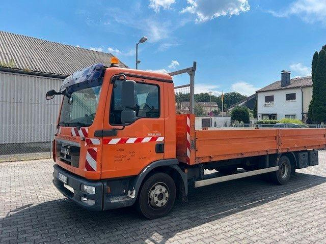 MAN 8.180 TGL Klima , Luftfederung - Dropside/ Flatbed truck, Crane truck: picture 2 MAN 8.180 TGL Klima , Luftfederung - Dropside/ Flatbed truck, Crane truck: picture 2