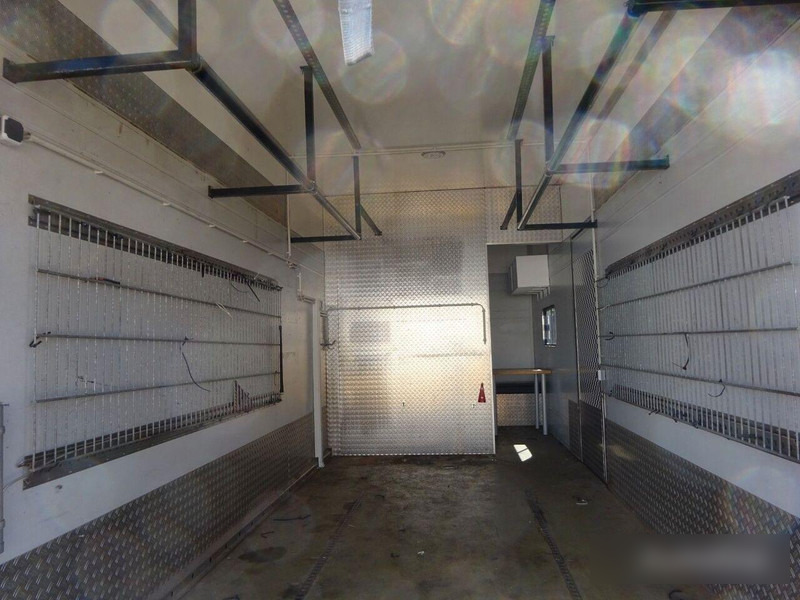 MAN 8.220 - Koffer leasing MAN 8.220 - Koffer: picture 17 MAN 8.220 - Koffer leasing MAN 8.220 - Koffer: picture 17