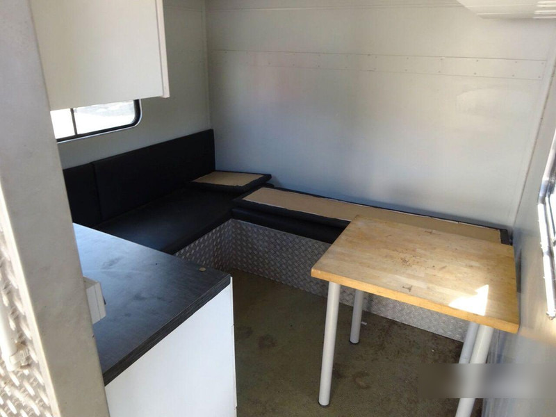 MAN 8.220 - Koffer leasing MAN 8.220 - Koffer: picture 18 MAN 8.220 - Koffer leasing MAN 8.220 - Koffer: picture 18