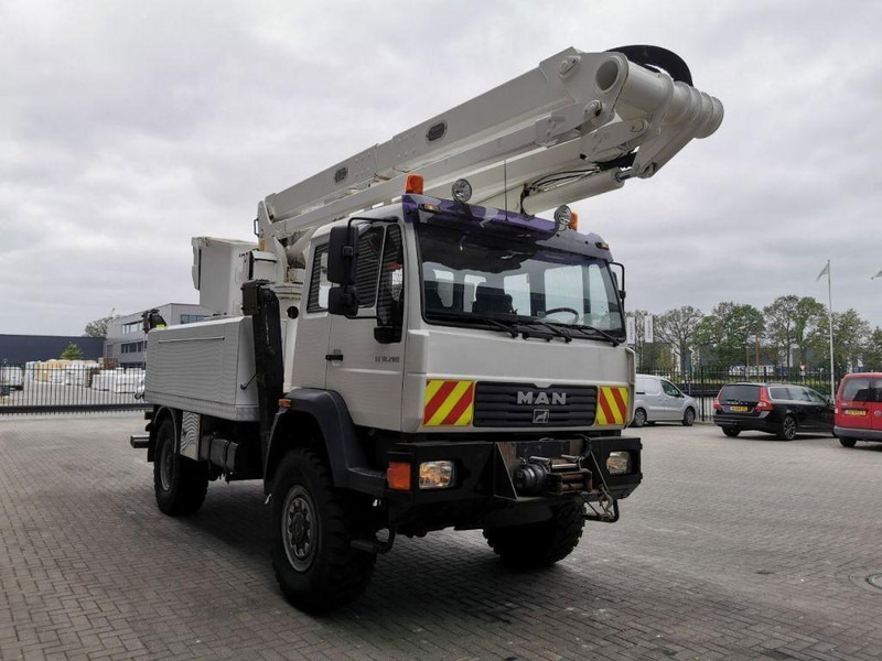 MAN LE 18.280 - Lifting basket 20,3m 4x4 - Truck mounted aerial platform, Crane truck: picture 3 MAN LE 18.280 - Lifting basket 20,3m 4x4 - Truck mounted aerial platform, Crane truck: picture 3