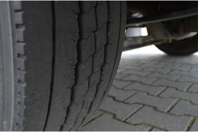 Refrigerator truck MAN TGL 10.180 REFRIGERATOR TK V500 MAX: picture 6 Refrigerator truck MAN TGL 10.180 REFRIGERATOR TK V500 MAX: picture 6