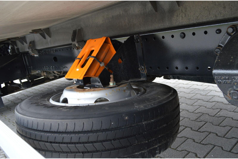 Refrigerator truck MAN TGL 10.180 REFRIGERATOR TK V500 MAX: picture 11 Refrigerator truck MAN TGL 10.180 REFRIGERATOR TK V500 MAX: picture 11