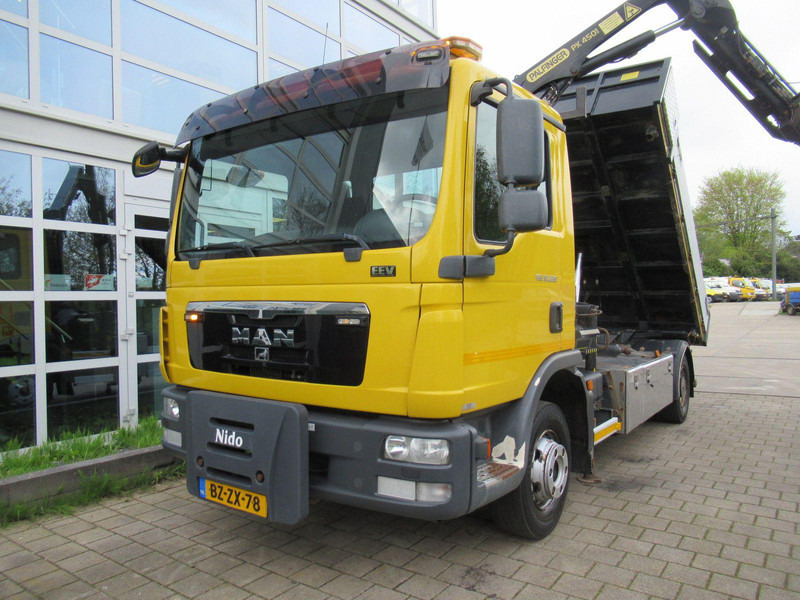 MAN TGL 12.220 4x2 EEV 3-Z. W. Kipper + Palfinger Kr - Dropside/ Flatbed truck, Crane truck: picture 2 MAN TGL 12.220 4x2 EEV 3-Z. W. Kipper + Palfinger Kr - Dropside/ Flatbed truck, Crane truck: picture 2