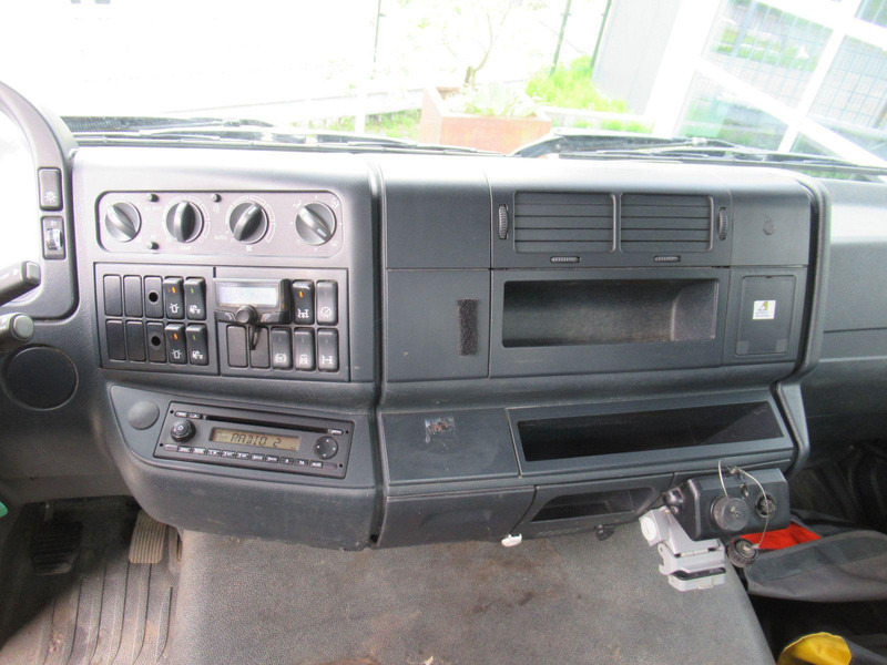 Dropside/ Flatbed truck, Crane truck MAN TGL 12.220 4x2 EEV 3-Z. W. Kipper + Palfinger Kr: picture 12